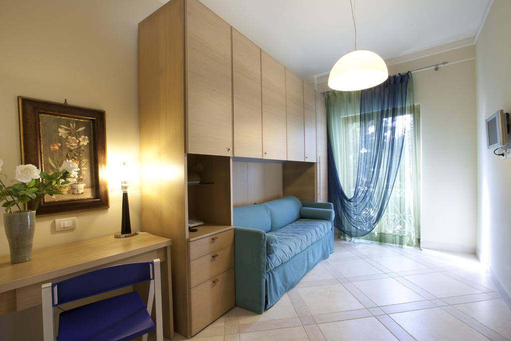 Posidonia Residence Иския Стая снимка